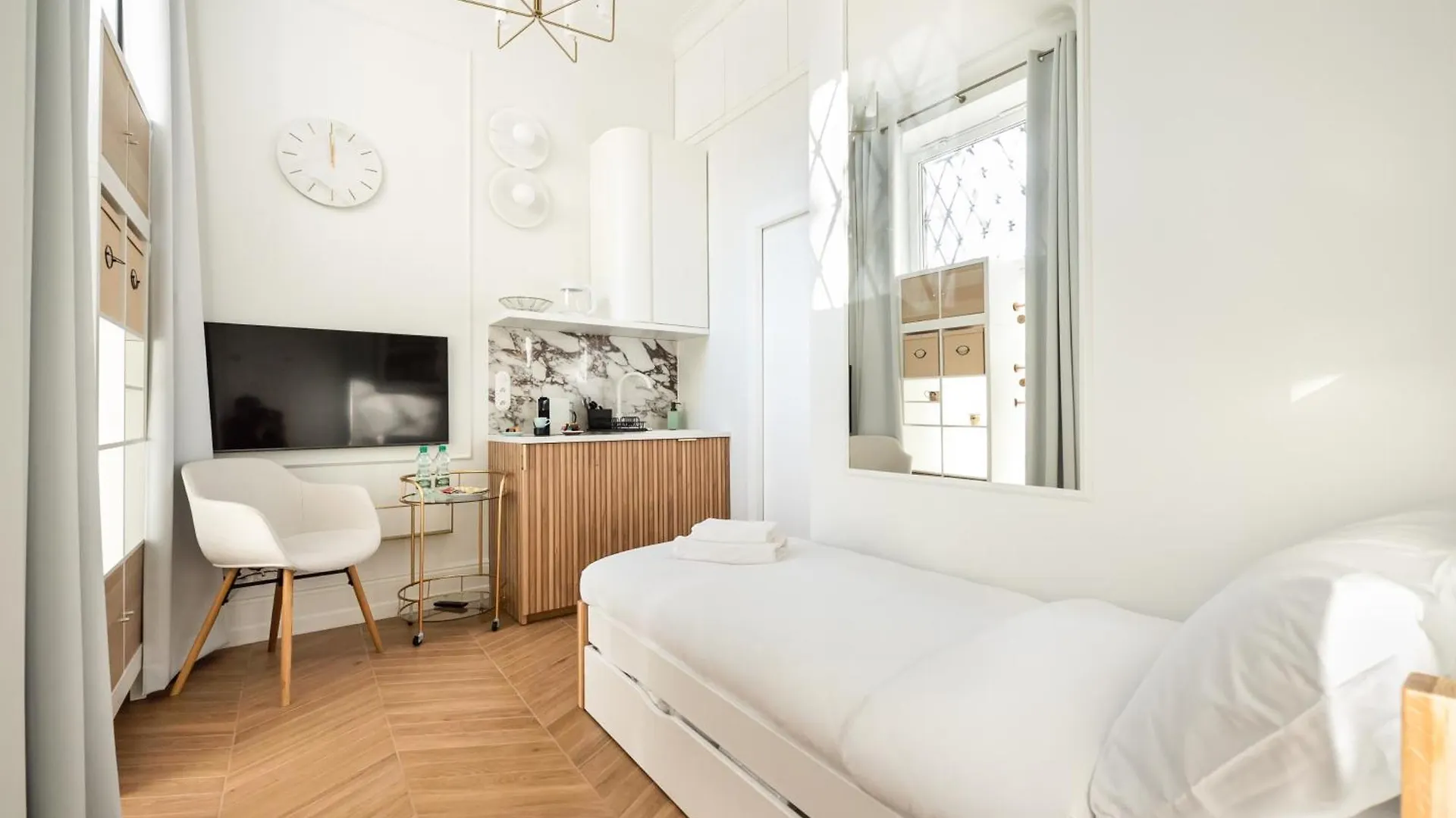 Apartment Wilcza Abdank City Center Studio Warsaw